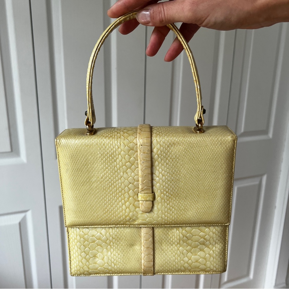 1950’s Patent Leather Elegant Yellow Snakeskin Women Bag